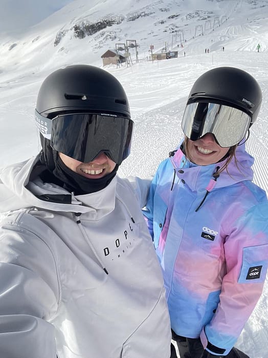 Kund @irinaruegg i Dope Adept W Snowboardjacka Dam Dawn