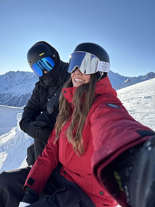Kund @mouns__ i Dope Adept W Snowboardjacka Dam Deep Red