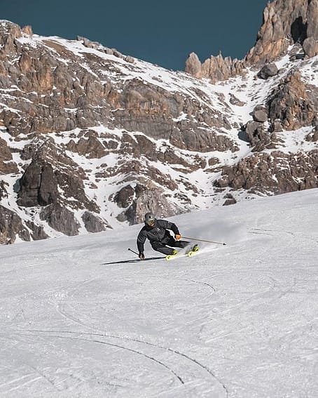 Kund @felixwiemers i Montec Arch Snowboardjacka Herr Metal Blue/Black Renewed
