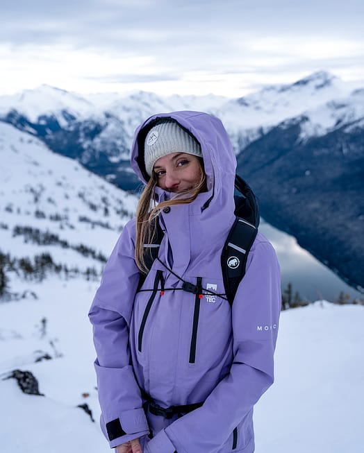 Kund @wandering_withdirtyfeet i Montec Fawk W Snowboardjacka Dam Faded Violet