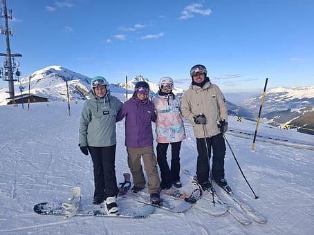 Kund @undefined i Dope Adept Snowboardjacka Herr Sand Renewed