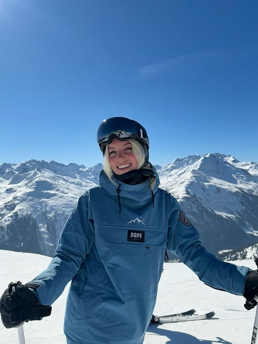 Kund @_janinasl_ i Dope Blizzard W Snowboardjacka Dam Blue Steel