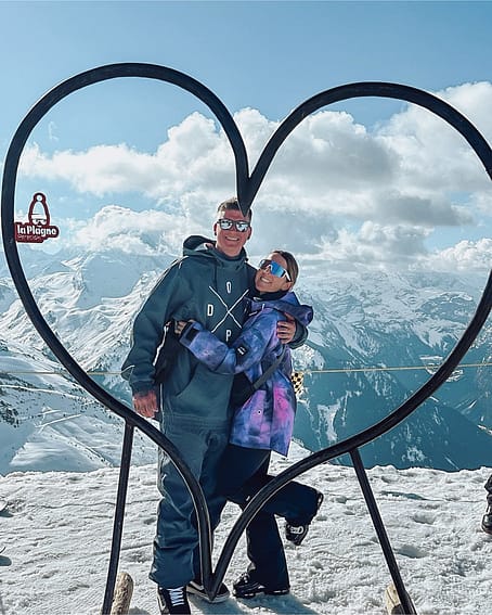 Kund @robbin_june_liv i Dope Yeti 2021 Snowboardjacka Herr 2X-Up Metal Blue