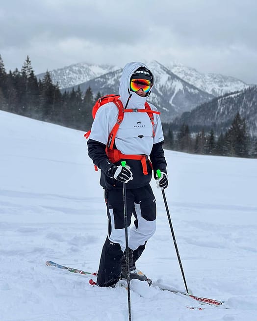 Kund @severin_fallecker i Montec Dune Snowboardjacka Herr Light Grey/Black