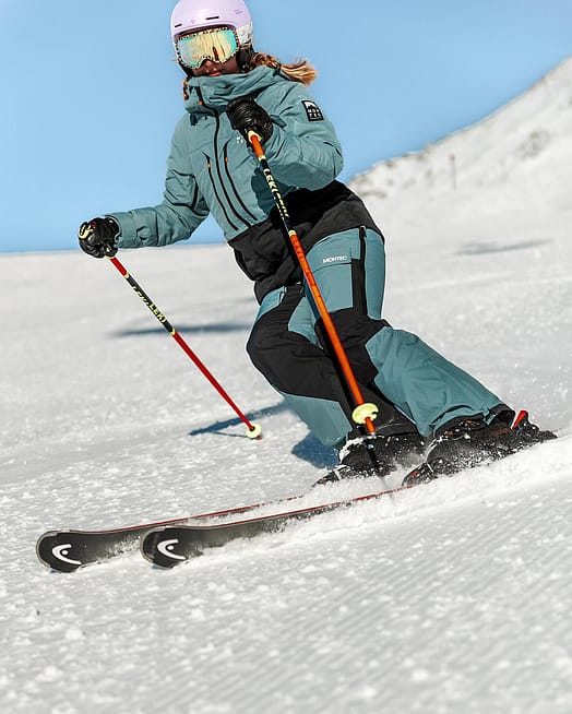 Kund @chiara.lou_ i Montec Fawk W Snowboardbyxa Dam Atlantic/Black Renewed