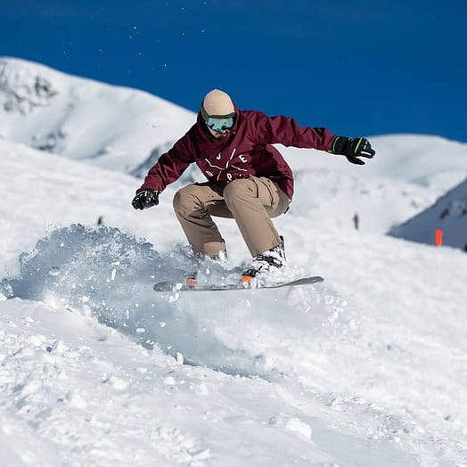 Kund @drxphotographie i Dope Yeti Snowboardjacka Herr 2X-Up Burgundy Renewed