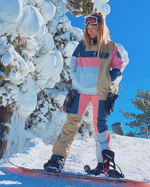Kund @leahsachs i Dope Blizzard LE W Snowboardjacka Dam Limited Edition Patchwork Khaki