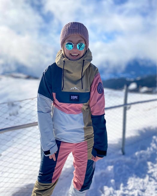 Kund @marlenisophia i Dope Blizzard LE W Snowboardjacka Dam Limited Edition Patchwork Khaki