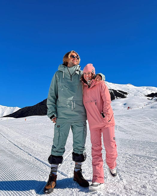 Kund @carlasistiaga i Dope Con W 2020 Skidbyxa Dam Pink