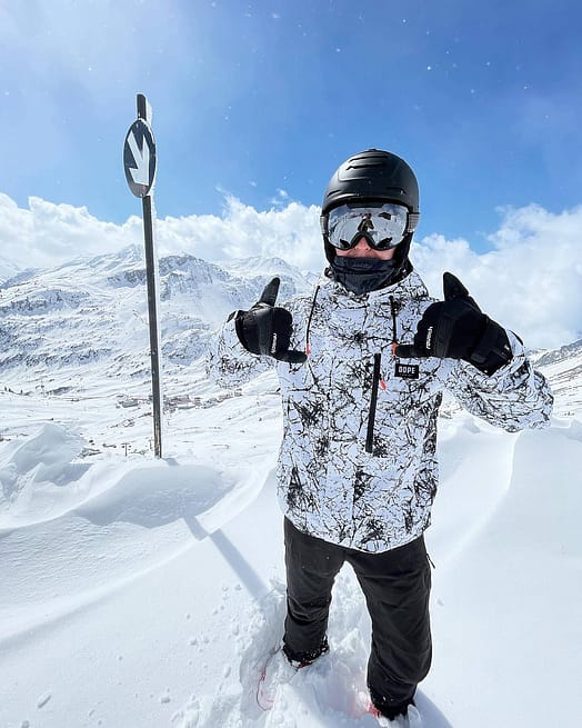 Kund @tbs.ms i Dope Blizzard Full Zip 2021 Snowboardjacka Herr Rock