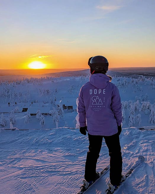 Kund @haaviojasmin i Dope Yeti W 22 Snowboardjacka Dam Summit Faded Violet
