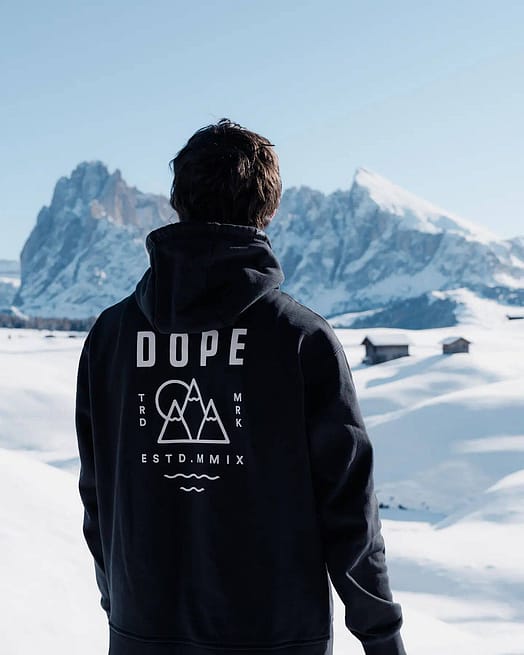 Kund @leo_oberkofler i Dope Yeti 2022 Skidjacka Herr Summit Black