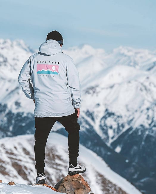 Kund @stepan_svoboda i Dope Yeti 22 Skidjacka Herr Range Light Grey
