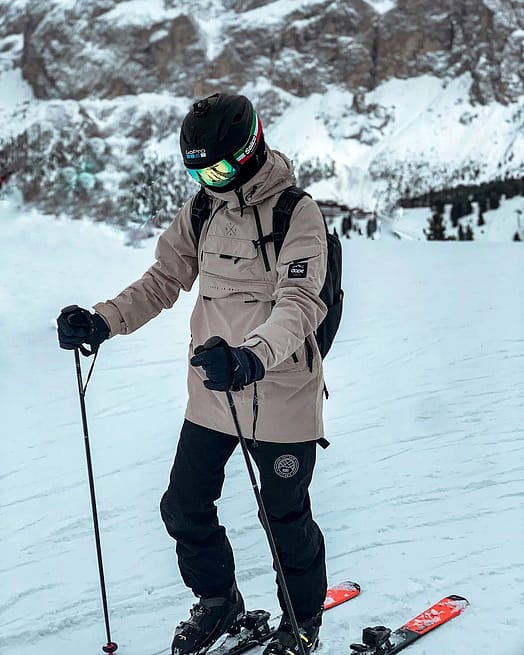 Kund @federico_volpini i Dope Akin Skidjacka Herr Walnut