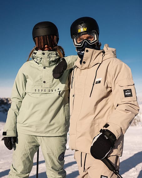 Kund @bruce_oldman i Dope Adept Snowboardjacka Herr Sand Renewed