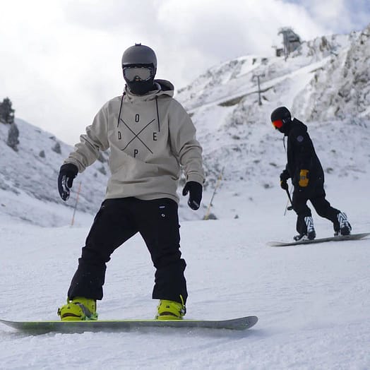 Kund @pepa.almeida i Dope Yeti Snowboardjacka Herr 2X-Up Sand
