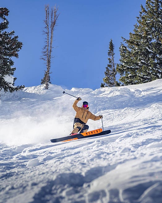 Kund @justinpond_ i Montec Fawk Snowboardbyxa Herr Gold/Black