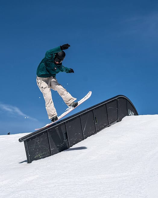 Kund @irinaruegg i Dope Blizzard W Snowboardjacka Dam Bottle Green