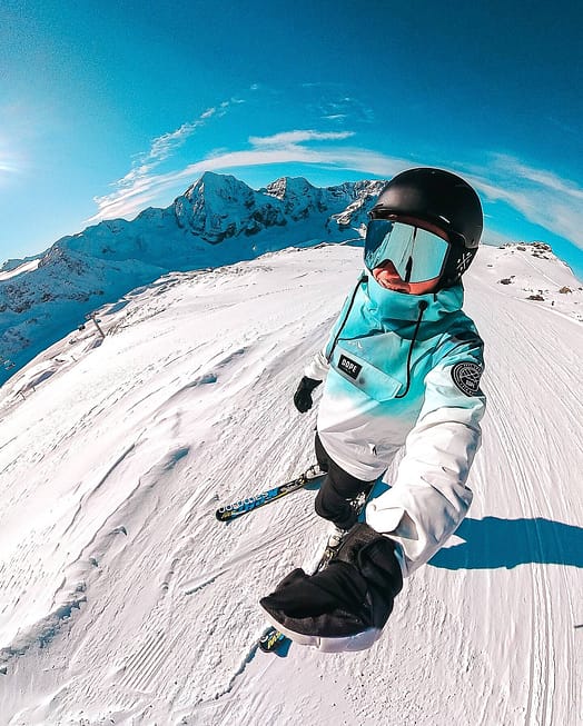 Kund @djpat_music i Dope Blizzard Snowboardjacka Herr Surf