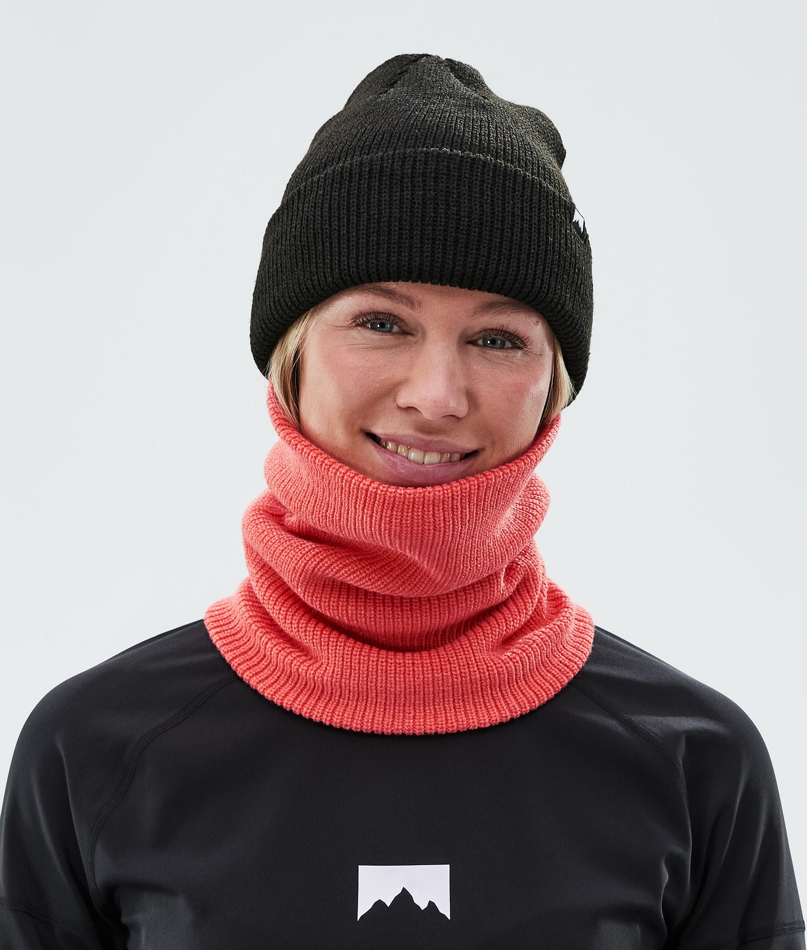 Montec Classic Knitted 2022 Ansiktsmask Coral, Bild 3 av 3