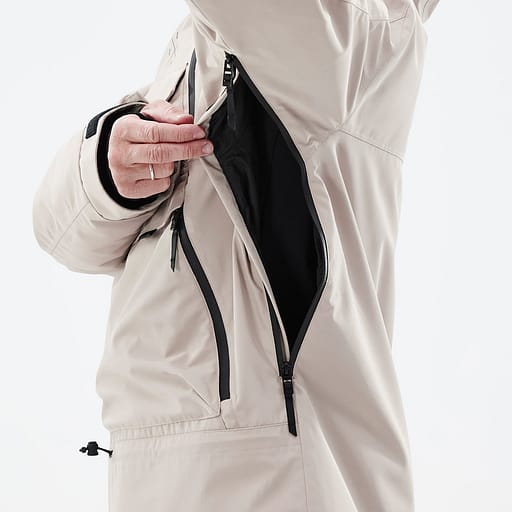 Ventilation under ärmarna Huvudproduktbild,