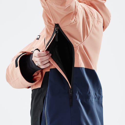 Ventilation under ärmarna Huvudproduktbild,